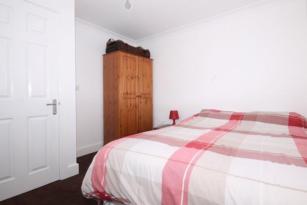 Bridge Road, Farnborough, GU14 0HT